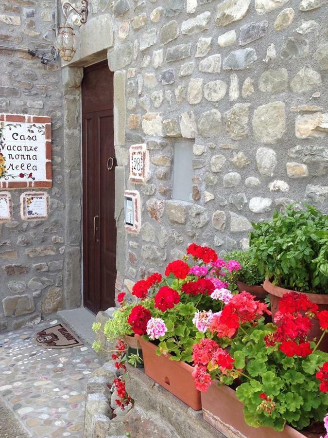 Mini Appartamenti Nonna Nella Barbarasco Ngoại thất bức ảnh